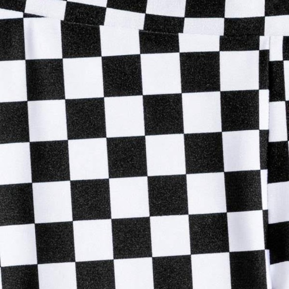 LAST ONE! Checkerboard Leggings FLASH SALE - Picture 4 of 7